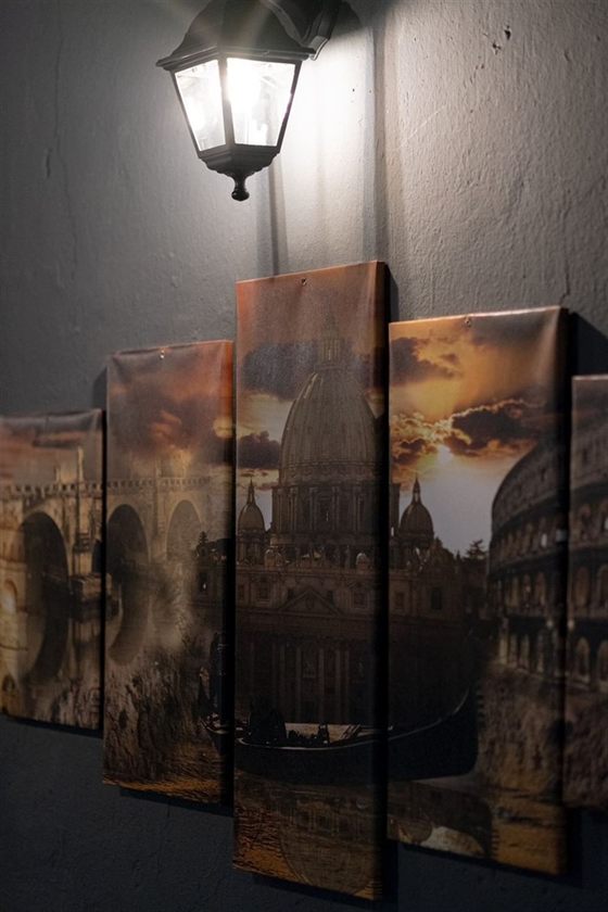 Italienische Wandbilder mit Rom-Motiven im MoccaGino Köln